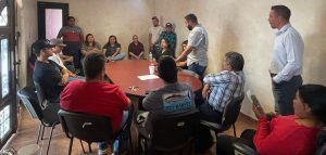 REUNION CON VENDEDORES Y COMERCIANTES LOCALES