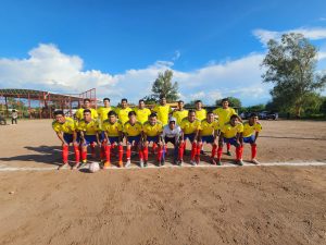 ENTREGA DE UNIFORME DEPORTIVO A EQUIPOS DE FUTBOL EN QUIRIEGO